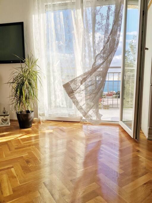 Apartman Pejic Podstrana Bagian luar foto
