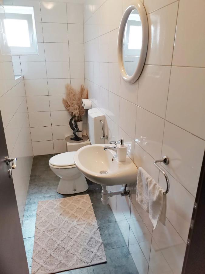Apartman Pejic Podstrana Bagian luar foto